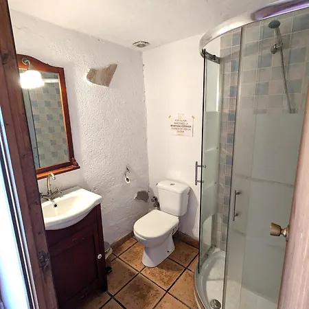 En Kır Evi Caldes De Montbui